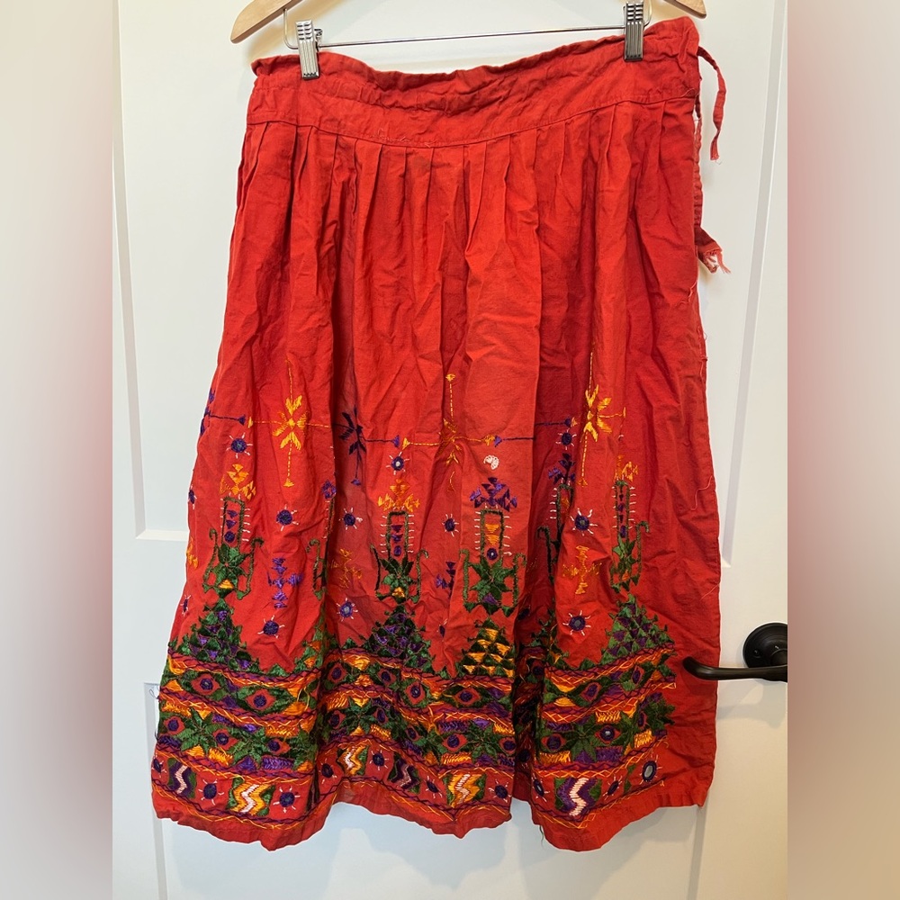 Vintage Embroidered boho festival hippie red cottagecore eclectic midi skirt